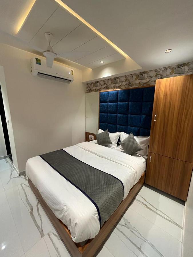 Hotel Paramount Villa Gandhinagar Exterior photo