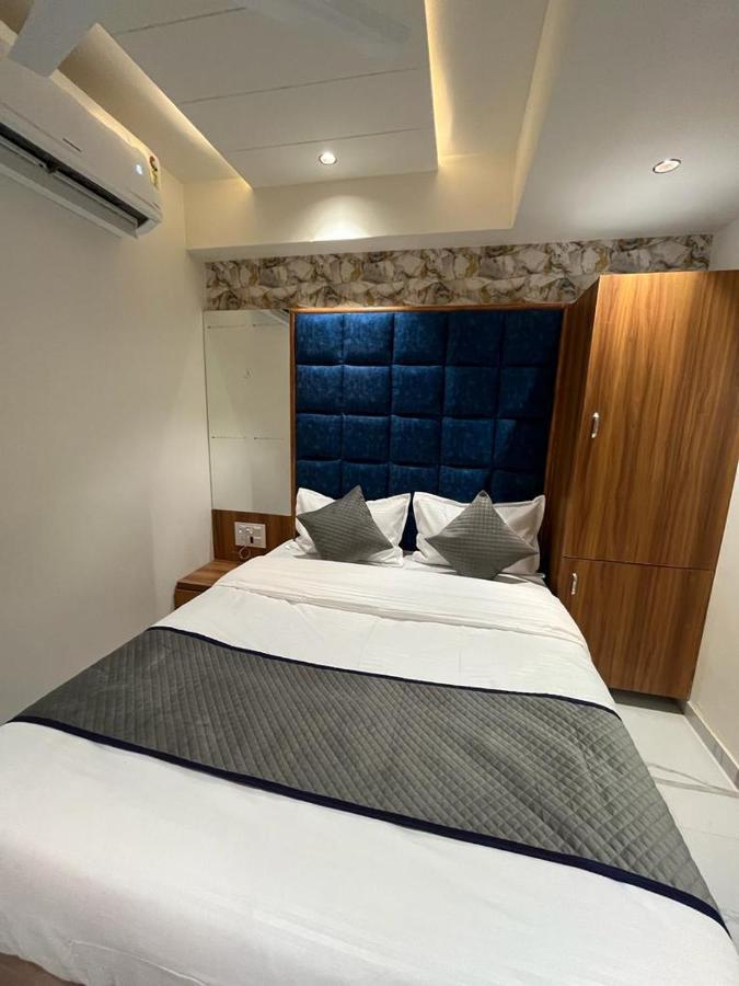 Hotel Paramount Villa Gandhinagar Exterior photo