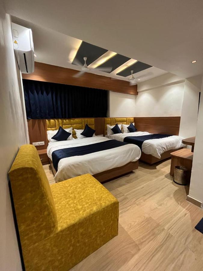 Hotel Paramount Villa Gandhinagar Exterior photo